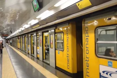 metropolitana napoli